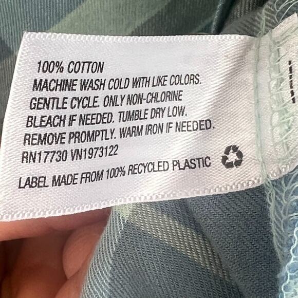 Mossimo Shirt Women's Size XXL Turquoise Blue Plaid Button Front Crop Top - Picture 4 of 7